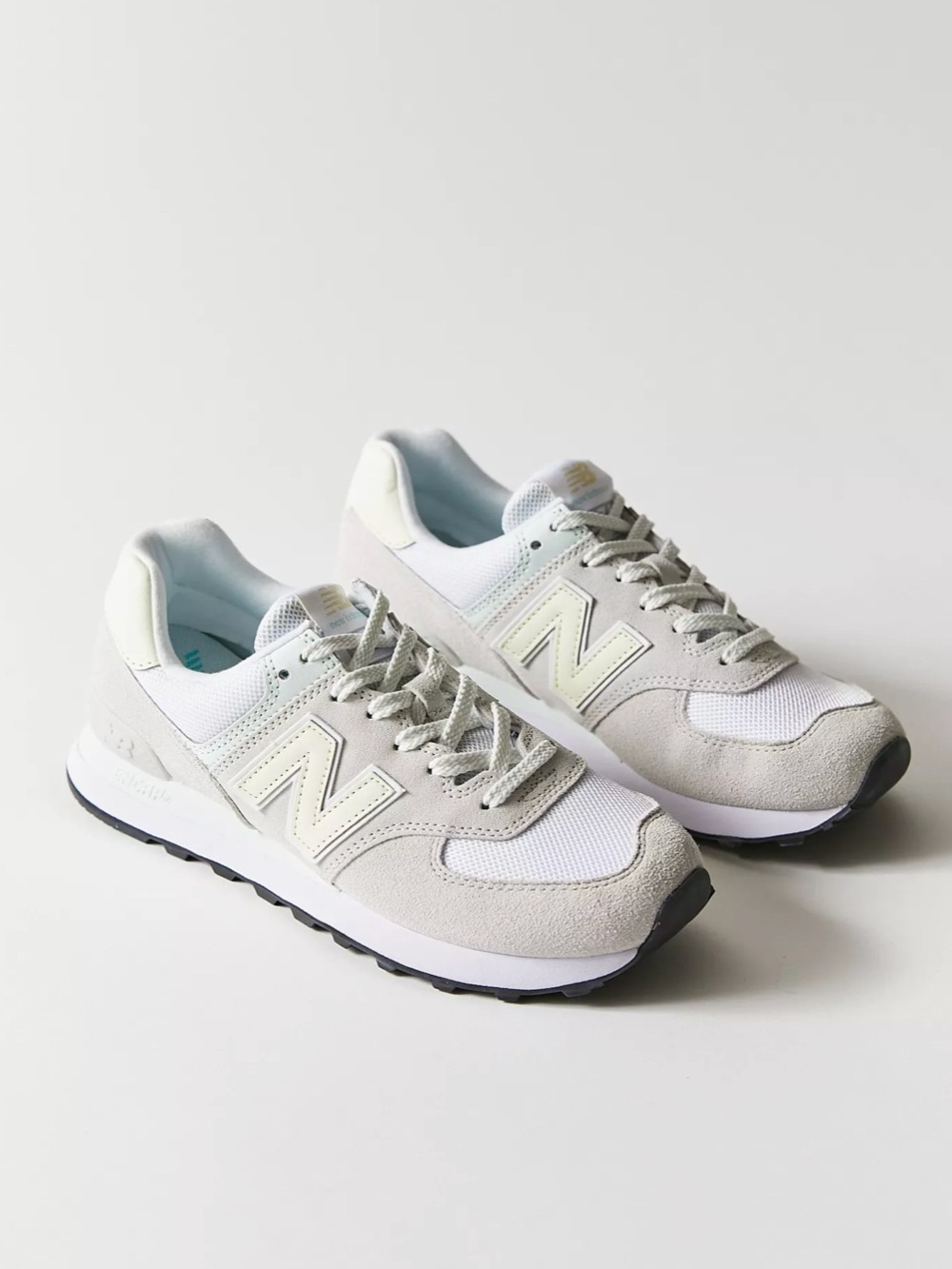New Balance 574v2 Women’s Sneakers